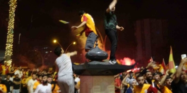 Adana’da Şampiyonluk Kutlamasında Kavga Çıktı!