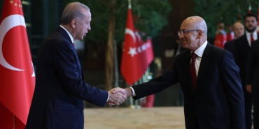 Ekonomik Kriz ve İktidarın Siyasi Hamleleri