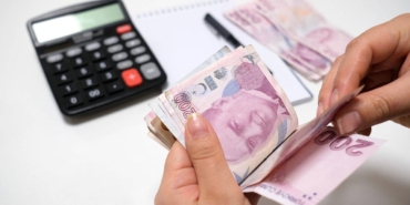 Kredi Kartı Alacakları Artarken Mevduat Düşüyor!